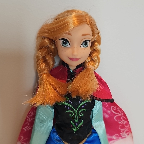 Disney Anna Princess Doll - Frozen - Picture 2 of 4